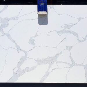 Quartz KOZO Staturio Belgia