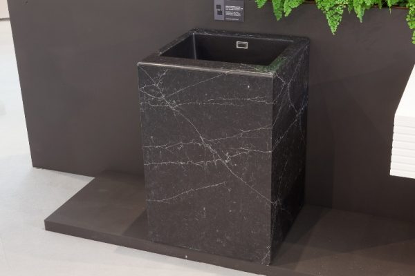 Quartz QUARTZFORMS Planet Pluto