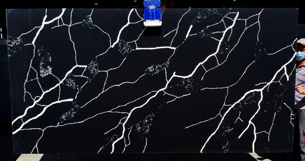 Quartz KOZO Nero Williamo