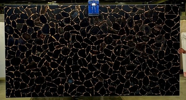 Precious Stone AGATE Black Diamond with Gold