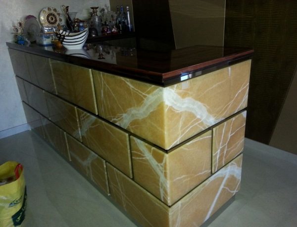 Onyx Yellow